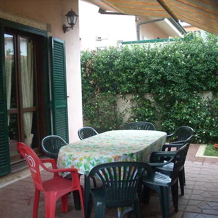 Дом отдыха La Baia Dei Delfini *